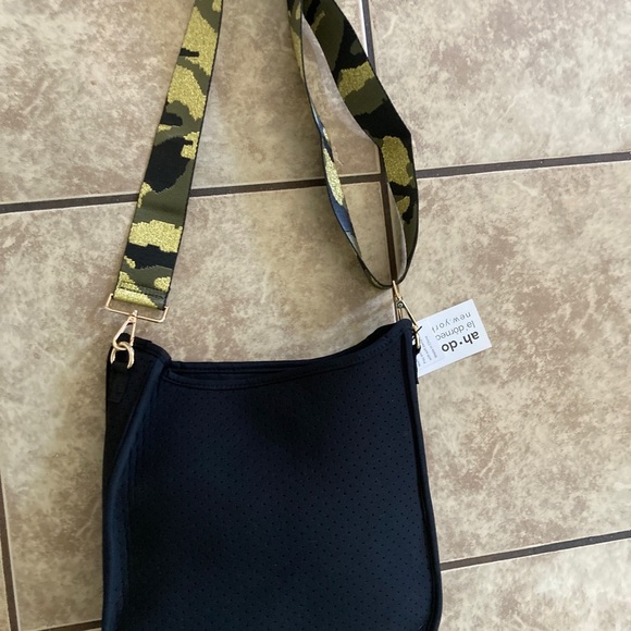 ah-dorned Stylish Black Bag with Camouflage Strap - Picture 1 of 7